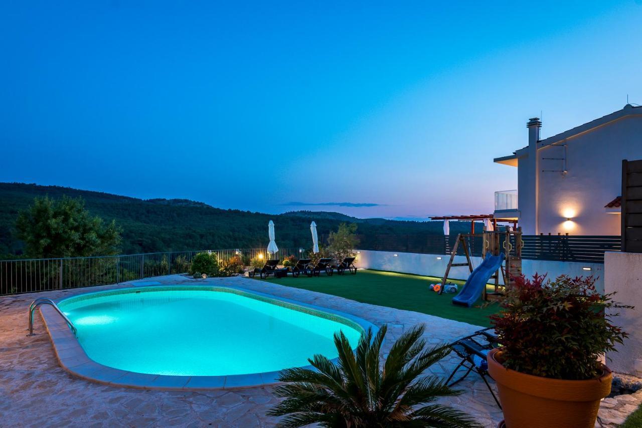 Plenca - Heated Pool ! *